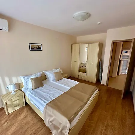Premier Sea View Lejlighed
